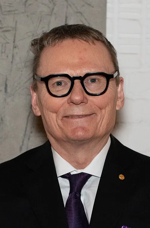 詹姆斯·A·罗宾逊